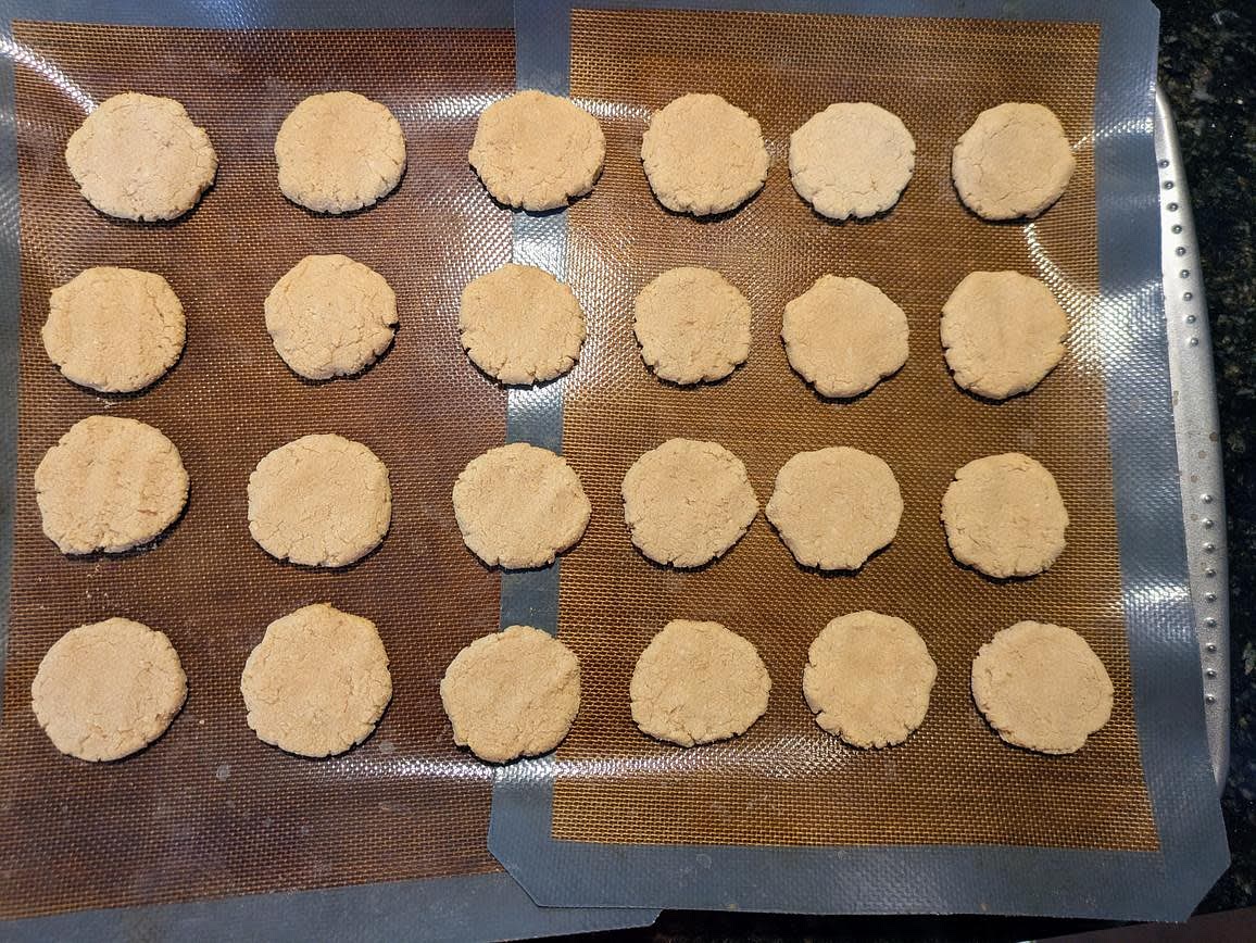 Bake at 350F for about 12 minutes, or until the bottom and sides are very slightly browned. Let cool on the sheet for 10 minutes before removing