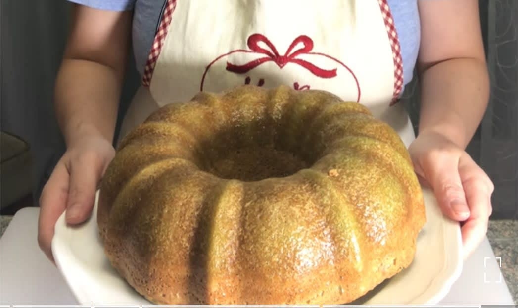 after turn off the oven -let it rest in the oven with door partially open for 20 minutes before take it out.