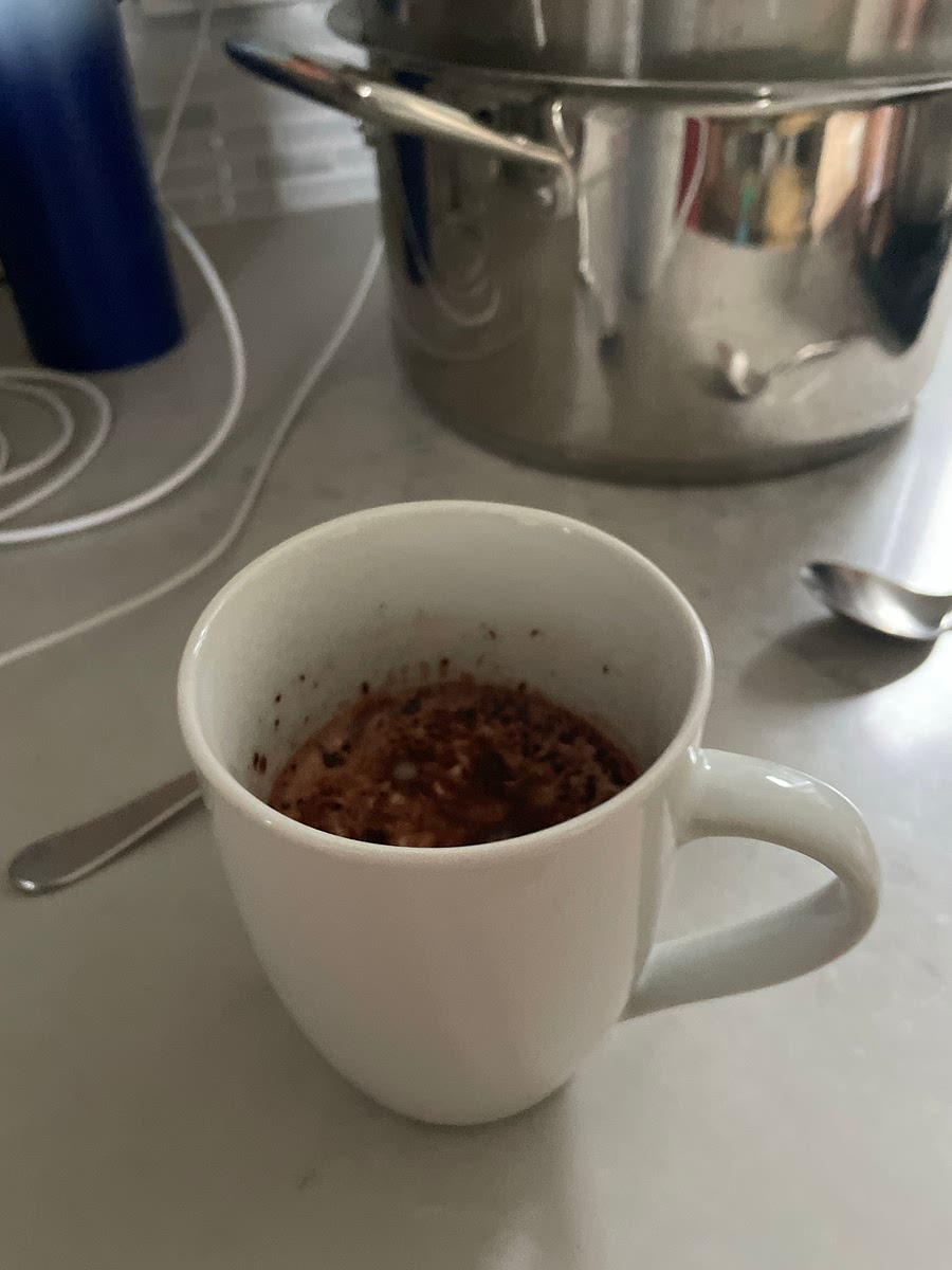 Mix all the ingredients in a bowl or cup with a spoon.