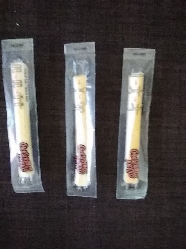 Get 3 strings of marble cheese to put with the Goldfish.