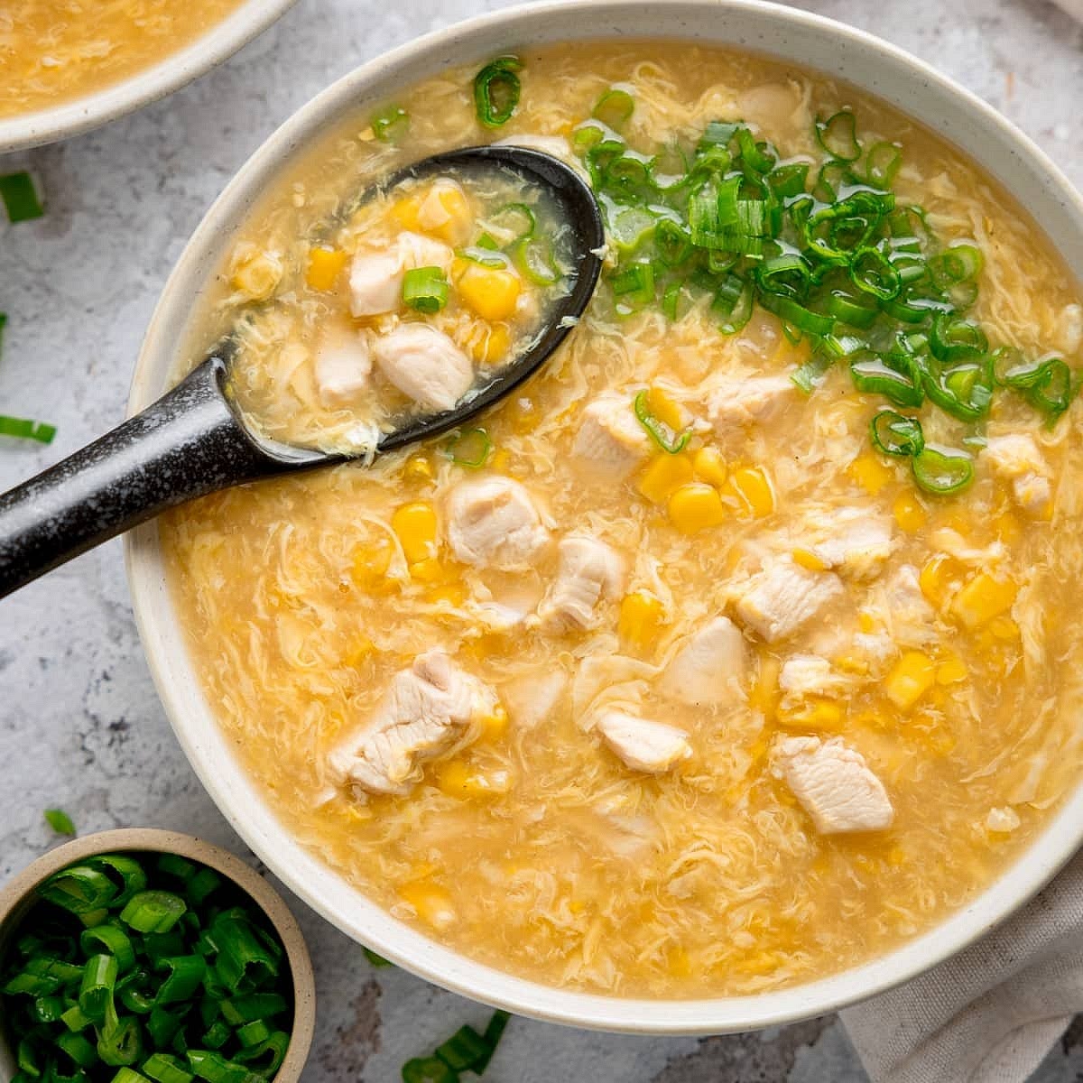 Super-simple Chicken Sweetcorn Soup — still delicious, very quick, and all blender-friendly. --- ⭐ Ultra-Cheap Chicken Sweetcorn Soup Serves: 2
Cost: Very low
Time: 10–15 minutes 🥕 Ingredients (Budget Version) 1 can sweetcorn (or 1 cup frozen corn) 1 stock cube (chicken or vegetable) 1–1½ cups water ½–1 cup cooked chicken scraps Use leftover roast, sandwich chicken, or even deli chicken ends — whatever you have. 1 tbsp cornflour (optional but cheap, helps thicken) Salt & pepper (Optional cheap add-ons: 1 egg for silky texture, ½ teaspoon soy sauce packet if you have one.) --- 🍲 Instructions 1. Blend the base Add to a blender: Half the sweetcorn ½ cup water
Blend until smooth — this makes the soup “creamy” without using cream. 2. Make the soup In a pot: Add the blended corn Add the rest of the sweetcorn Add 1 cup water Add the stock cube
Heat to a simmer. 3. Add chicken Stir in whatever chicken bits you have Simmer for 2–3 minutes 4. Thicken (optional but makes it better) Mix: 1 tbsp cornflour + 2 tbsp water
Stir into the soup. 5. Season Salt & pepper to taste
(If you have an egg, drizzle it in slowly for extra richness.) --- 💸 Total cost estimate Sweetcorn: £0.40–£0.60 Stock cube: £0.10 Chicken scraps: basically free if leftovers Cornflour: pennies
= Around £0.60–£0.80 for 2 serving