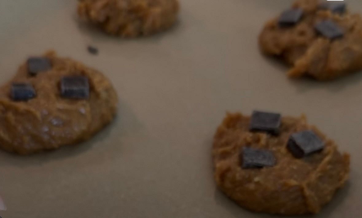 Top with chocolate chips, if desired. Press down lightly with a fork to form discs.
