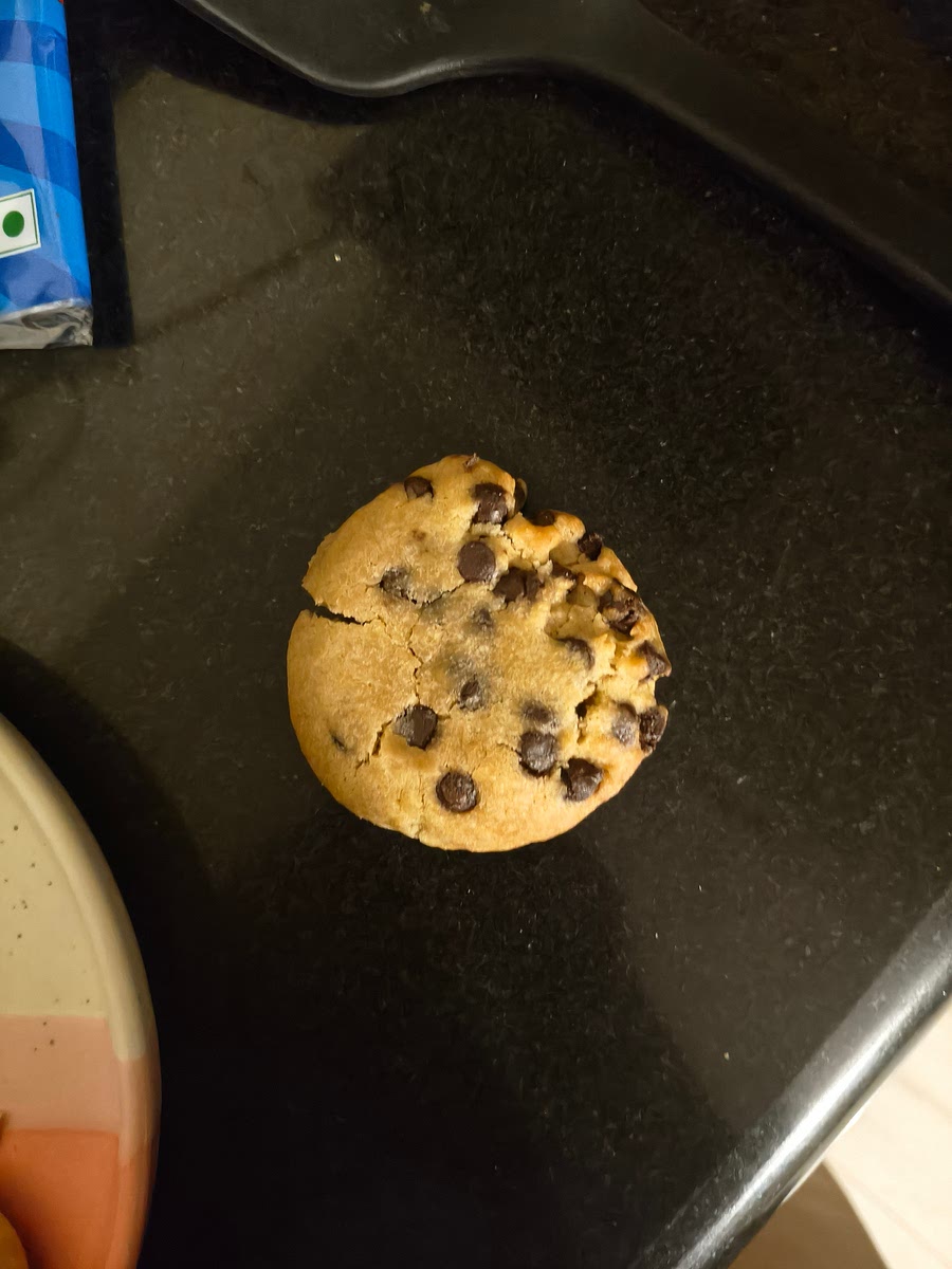 bake in airfryer at 175 for 9 mins and then flip and bake for 2 more mins. let it cool down to set. ENJOYY