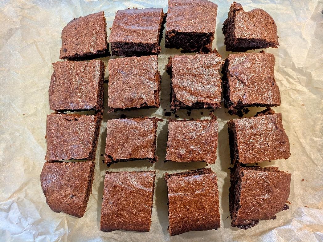 Transfer to the fridge to cool for at least 30 minutes before slicing with a plastic knife