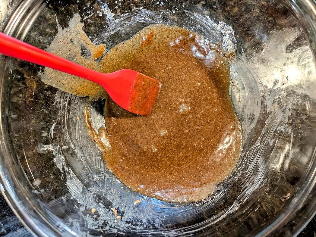 Rinse out your bowl, and combine together all filling ingredients with a silicone spatula - honey, almond butter, vanilla, cinnamon, and salt