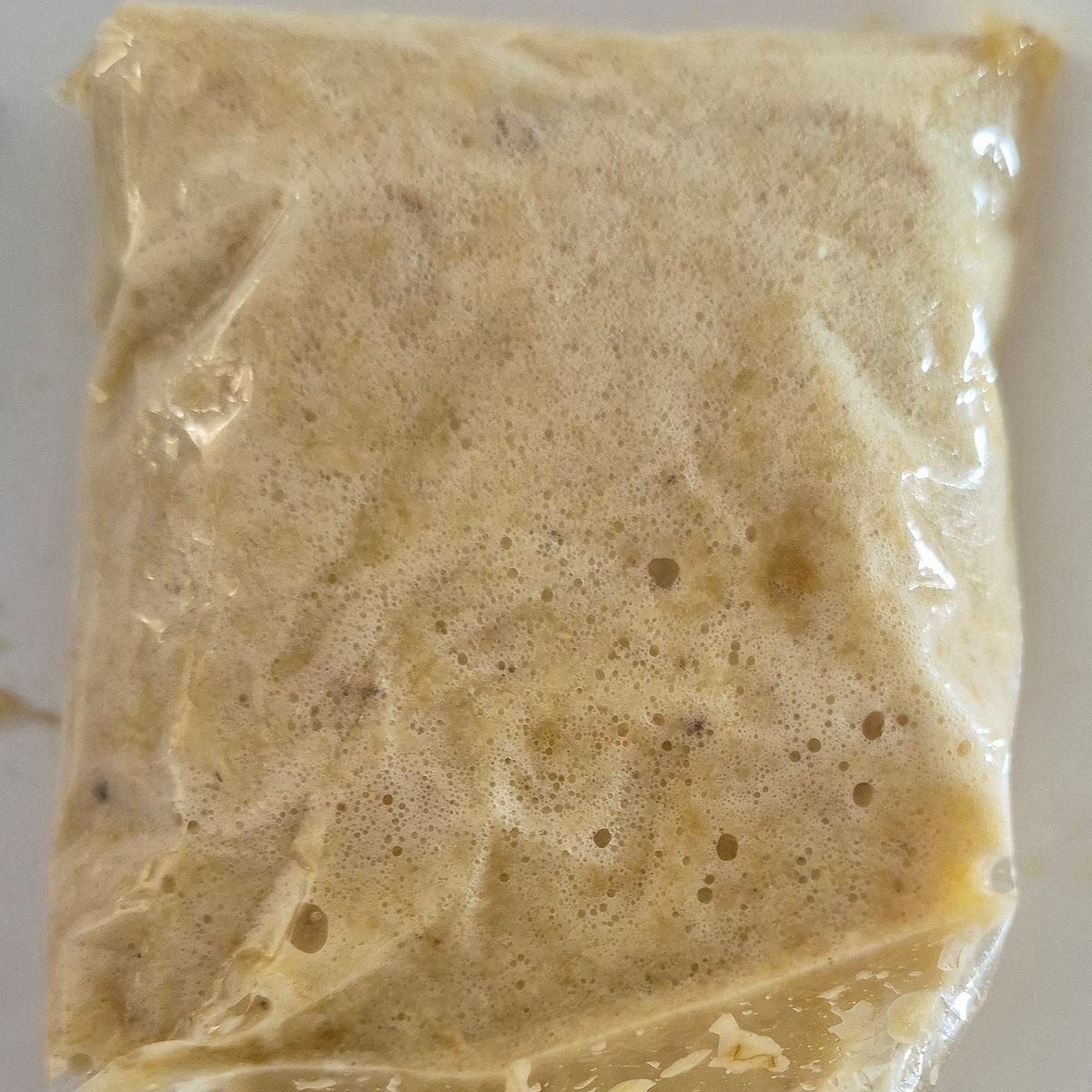 Mix Wet Ingredients: Whisk in the egg and vanilla extract until well combined.