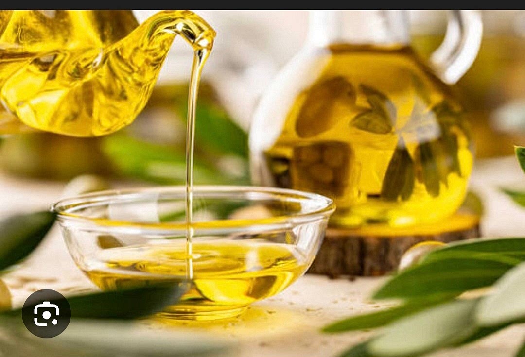 Pon Aceite de Oliva en una Sartén (Esparcelo)