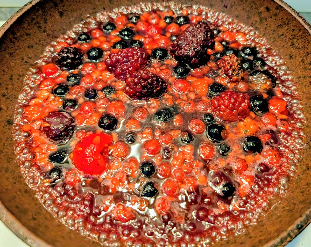 Bring to a simmer over medium heat, stirring occasionally.