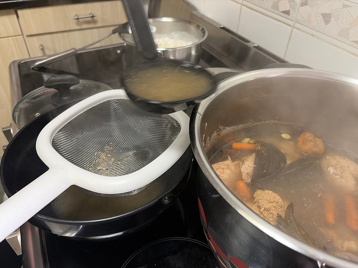 Put some (like 1 cup of) strained chicken water into cream pot
