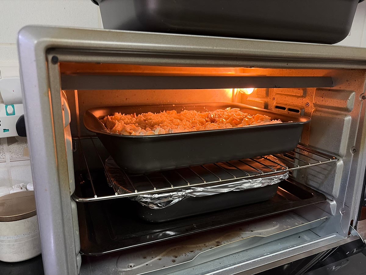 Put in oven for 40 minutes, only turn on oven from bottom then in last 10 minutes turn on both top and bottom (when top is turned on put it on lower level so it doesn’t burn)