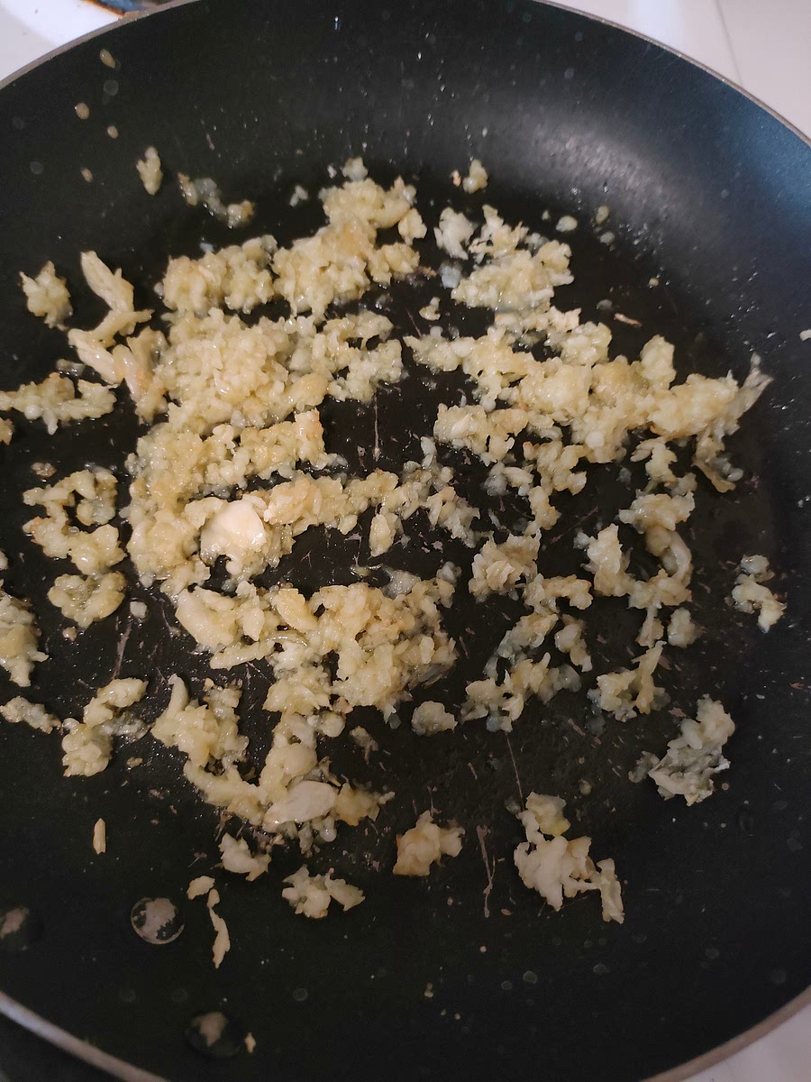 Keep frying and mixing until it changes color to golden.