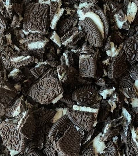 Step 1:
Crush the oreos