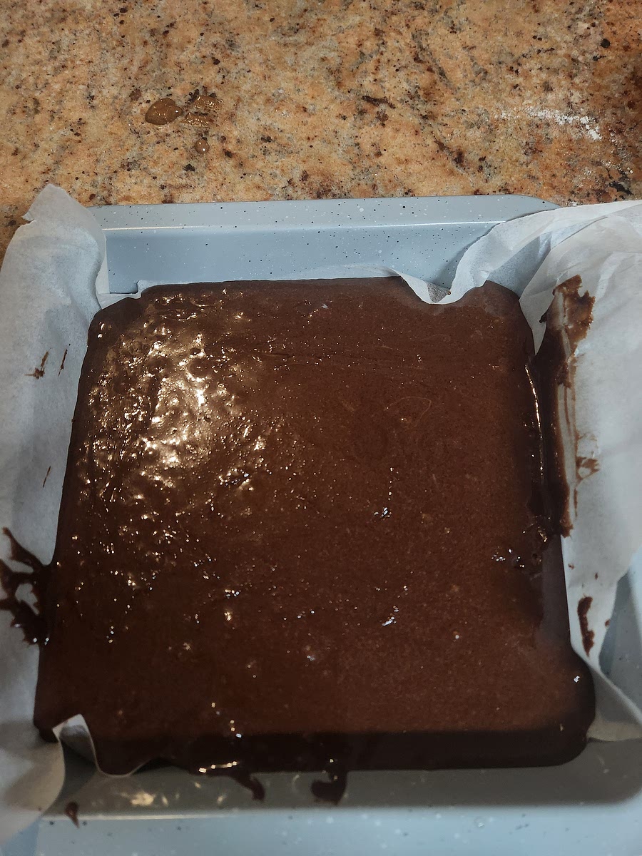 Add the batter in a 8×8 inch pan and put it in the oven at 170C° for 30 minutes