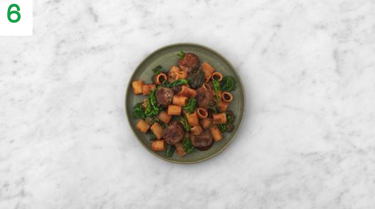 Share the meatball pasta between your bowls.