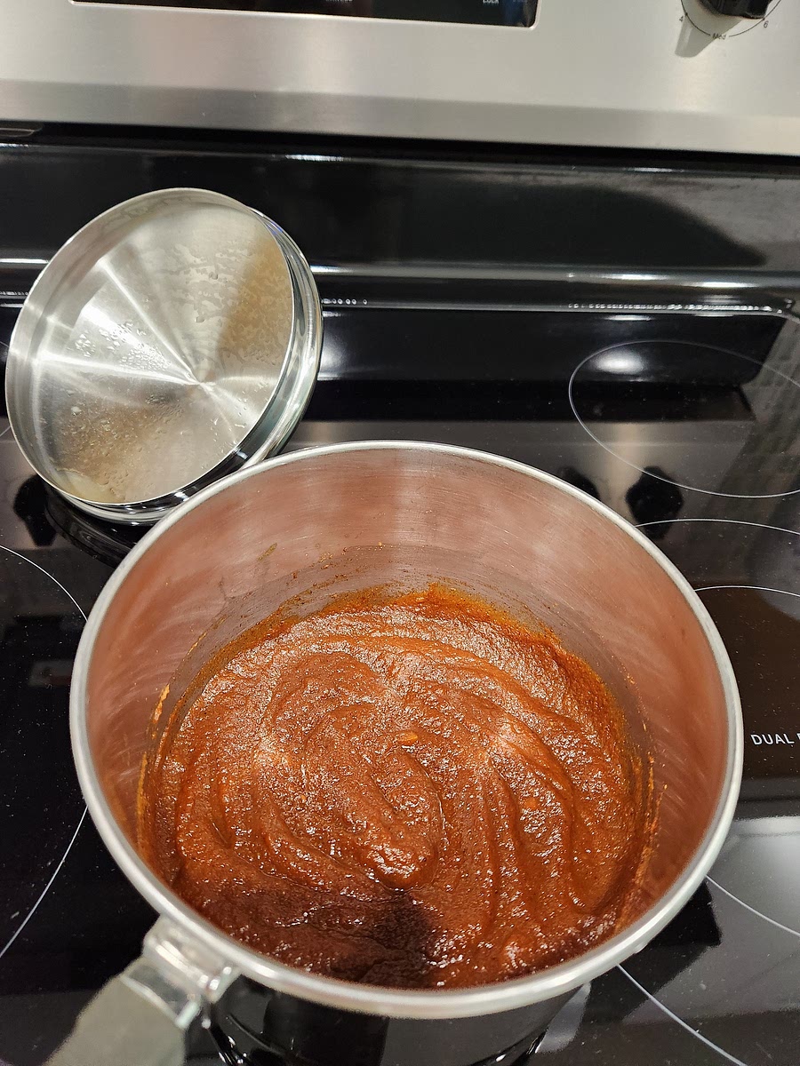 Makes 1 cup bbq sauce. This is enough for a typical 4 serving meal (bbq tempeh ribs or a "meat"loaf).
