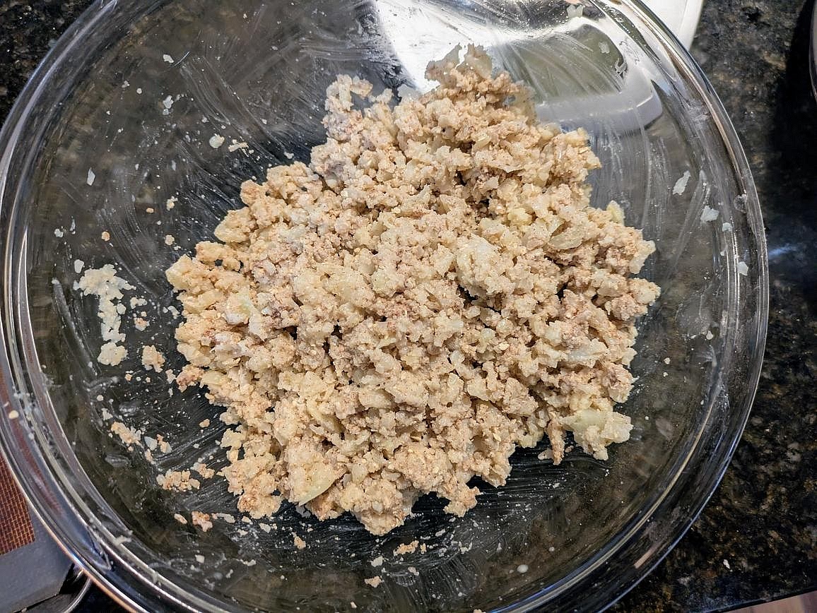 Add the almond flour, oat flour, baking powder, cinnamon, and salt to the bowl. Combine with a silicone spatula.