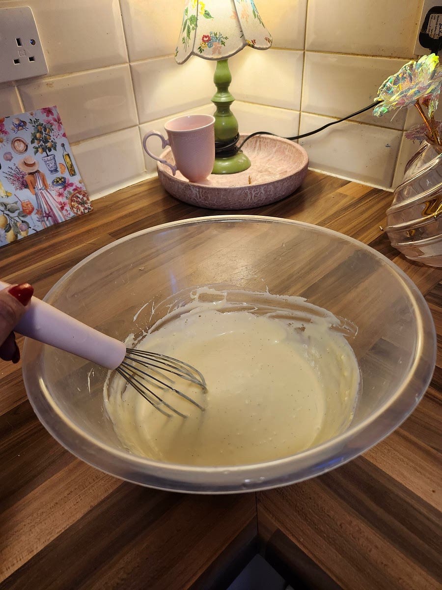 Preheat the over to 170°C. Mix the sweet condensed milk, room temperature butter and vanilla extract, until combined.