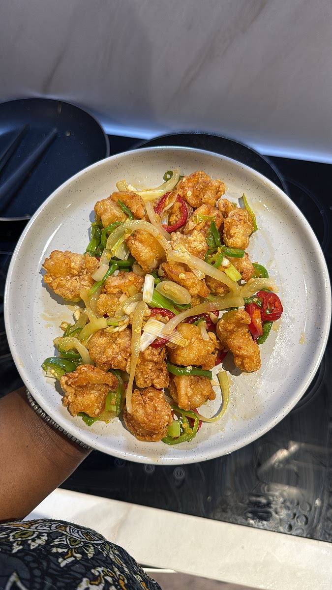 serve while the prawns are hot and crispy.