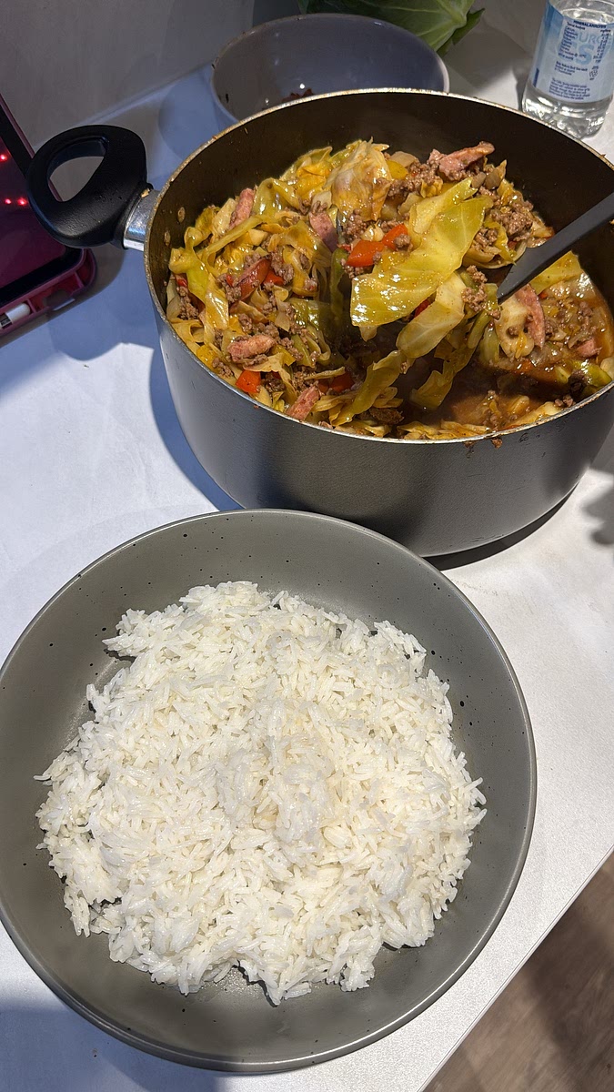 You can eat the filthy cabbage completely on its own, or serve it over fluffy white rice.