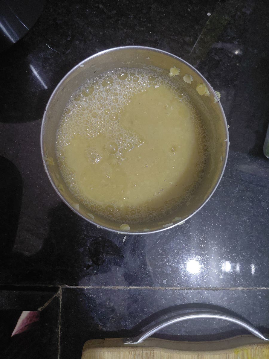 Boil half cup of masur daal. Whisk it and keep aside.