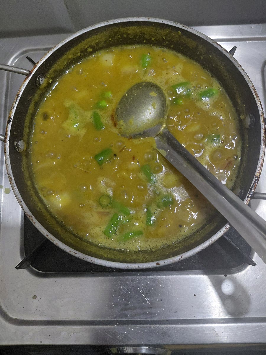 Boil the dal for 2 mins. Turn the flame off and add teaspoon of lime juice. You can more as per your taste. Add fresh ground pepper and mix.