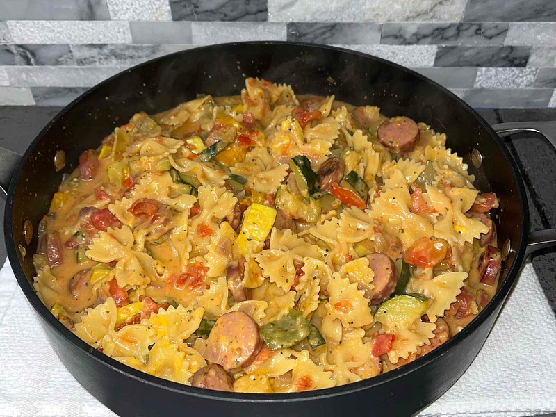 One Pot Smoked Sausage and Veggie Pasta