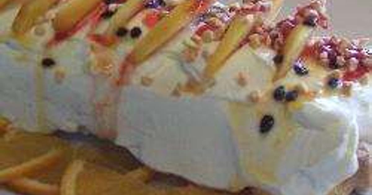 Carol's Famous Pavlova Roll Recipe | Samsung Food App