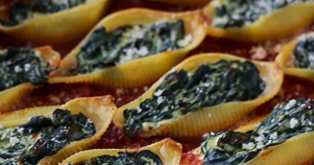 5 Ingredient Stuffed Shells with Spinach and Ricotta Recipe | Samsung Food App