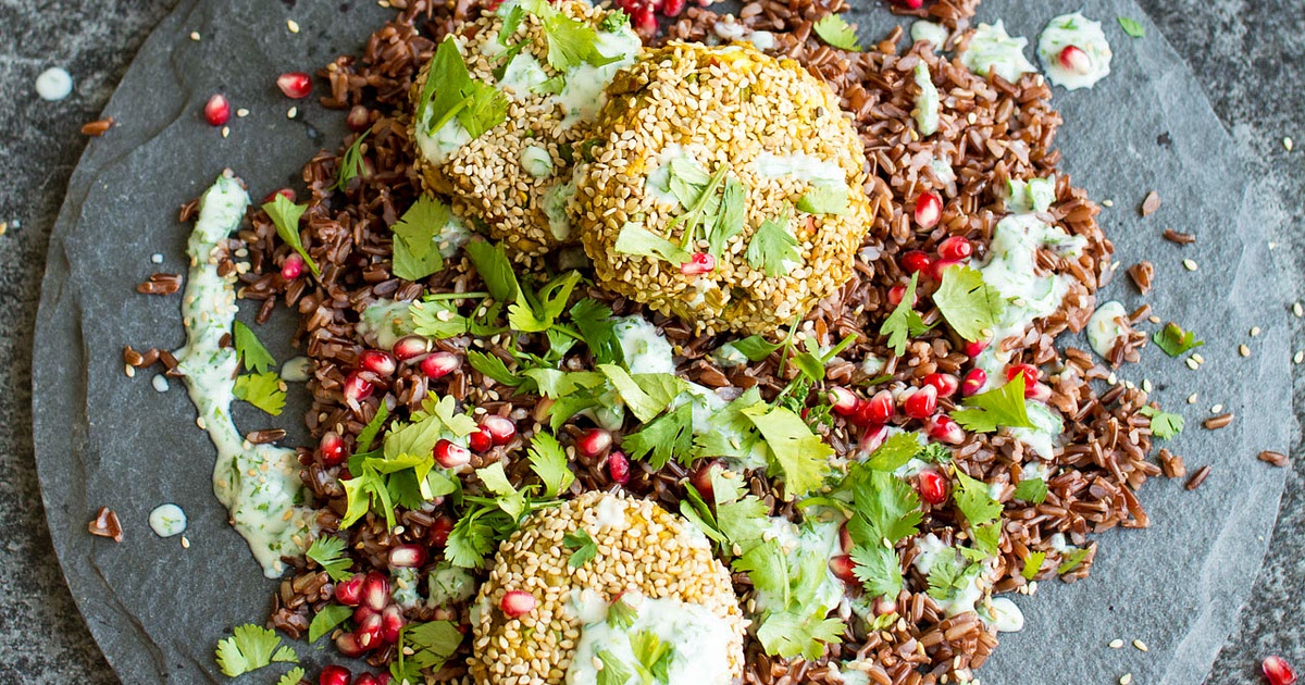 Spiced Chickpea Fritters with Wild Rice and Green Yoghurt Sauce Recipe | Samsung Food App