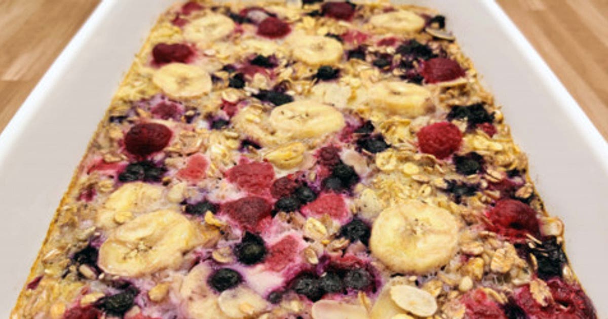 Baked Banana-Berry-Oatmeal Recipe | Samsung Food App