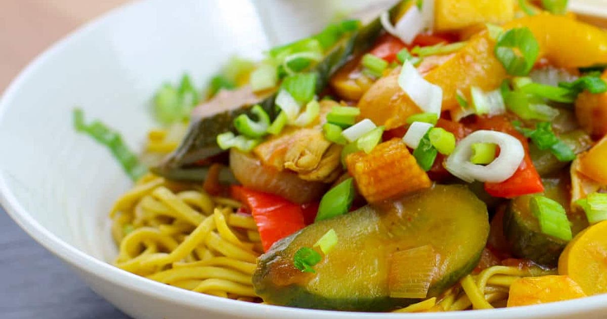 Sweet and Sour Chicken | Slimming & Weight Watchers Friendly Recipe | Samsung Food App