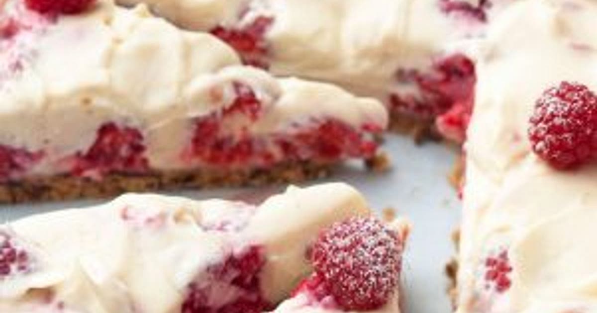 Dark and white chocolate raspberry cheesecake Recipe | Samsung Food App