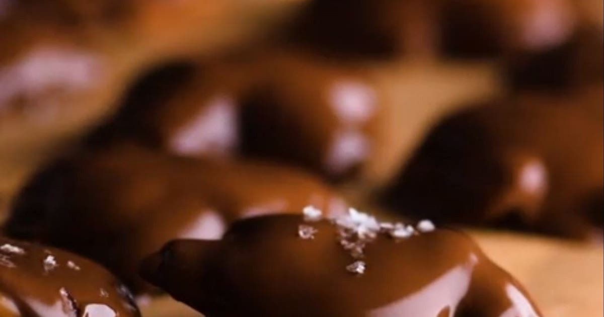 Salted Caramel Turtles Recipe | Samsung Food App