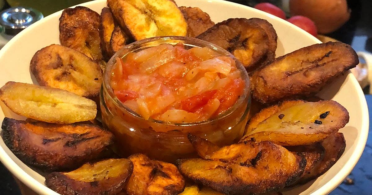 Hajja's Fried Plantain and Tomato Stew Recipe | Samsung Food App