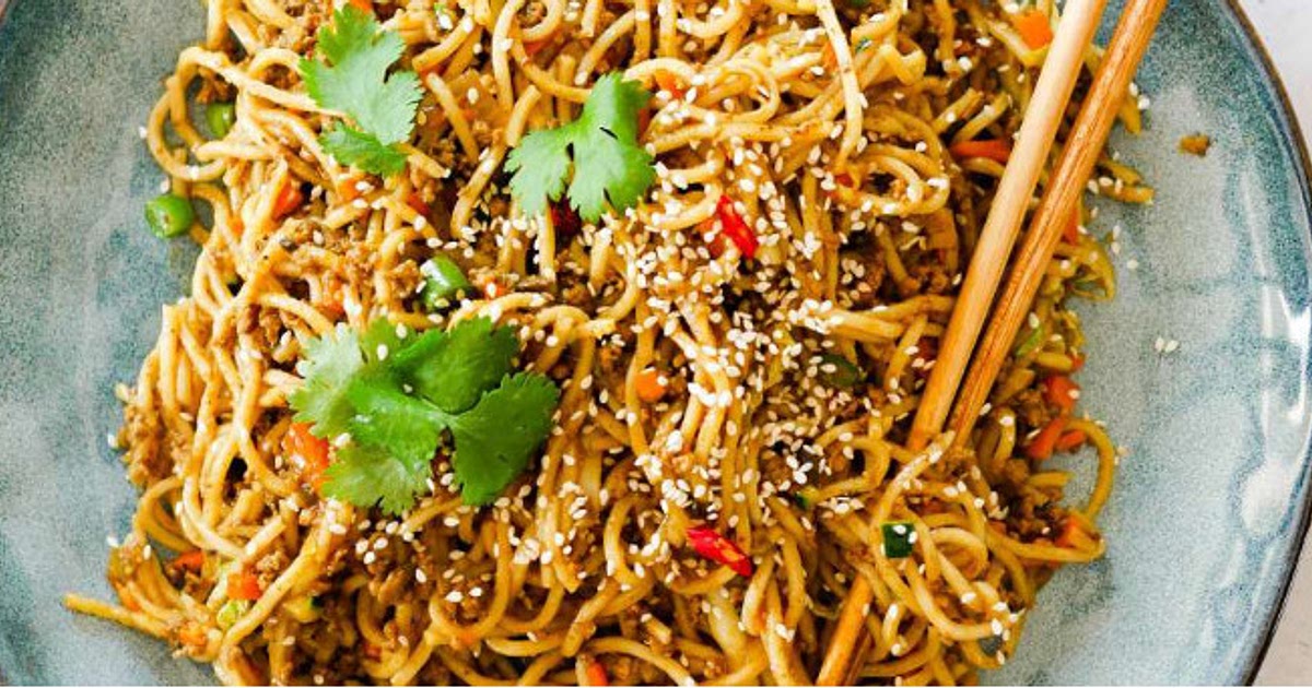 Chicken Chow Mein Recipe | Samsung Food App