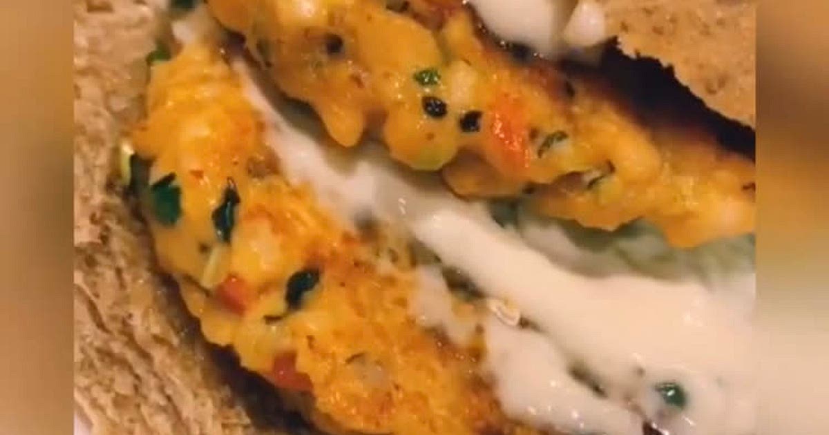 Fragrant Thai burgers Recipe | Samsung Food App