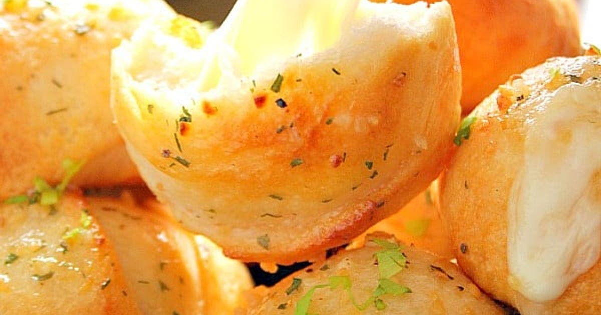 Easy Garlic Cheese Bombs Recipe | Samsung Food App
