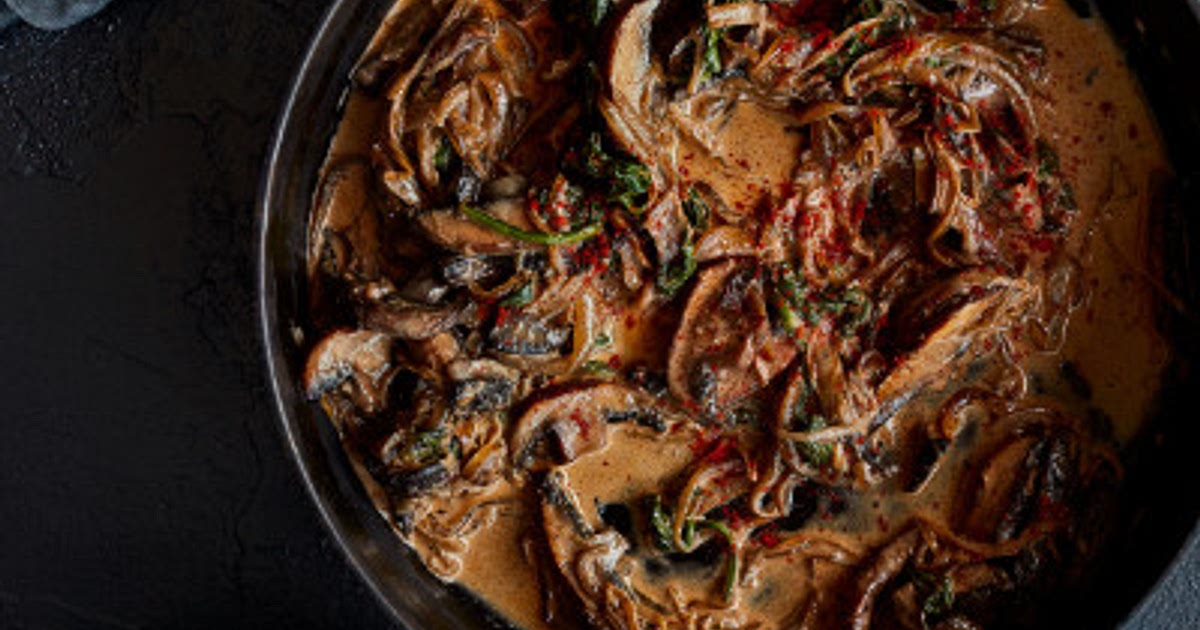 Mushroom & spinach stroganoff Recipe | Samsung Food App