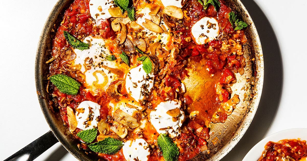 30-Minute Shakshuka with Yogurt Recipe | Samsung Food App
