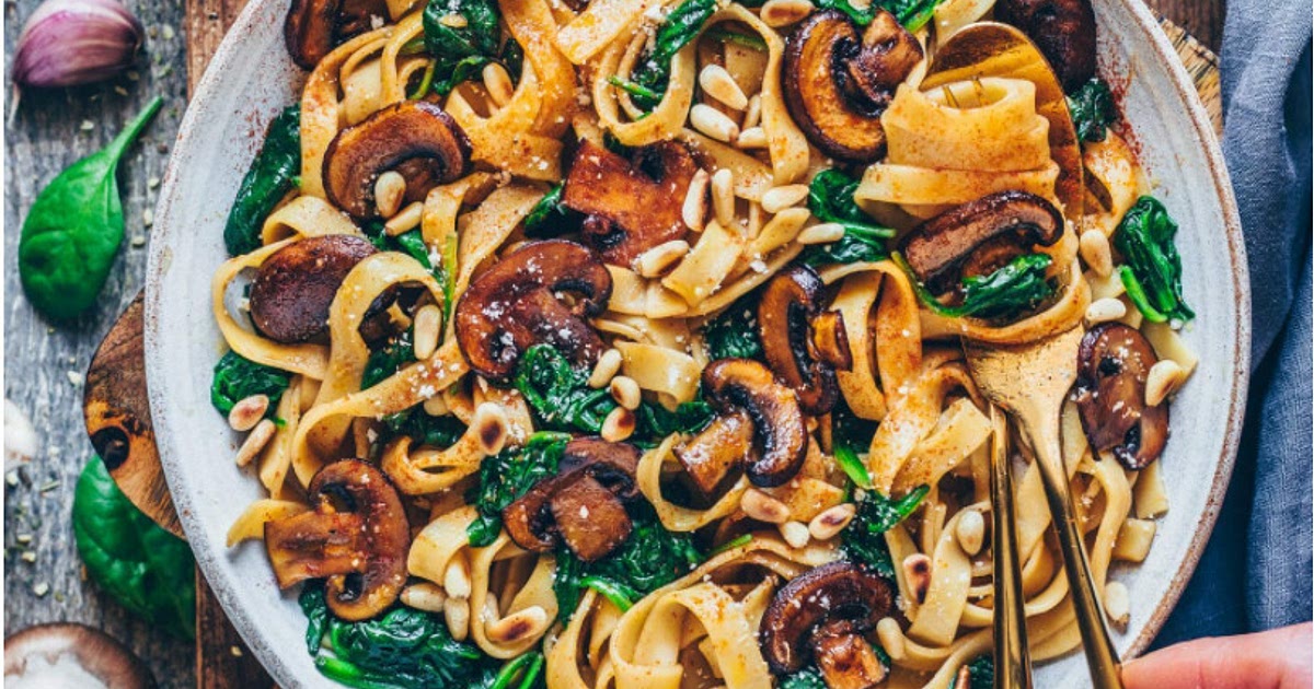 Vegan Mushroom Pasta with Spinach Recipe | Samsung Food App