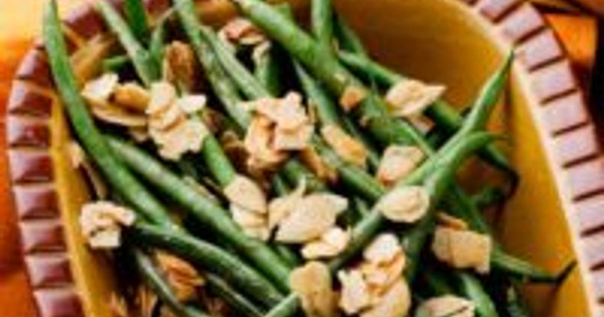 Green beans with garlic and almonds Recipe | Samsung Food App