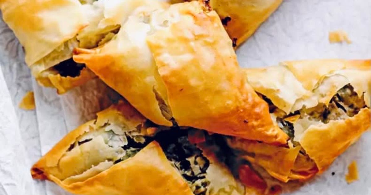 Oven Baked Cheese & Spinach ﻿Sambousik سمبوسك جبنة Recipe | Samsung Food App