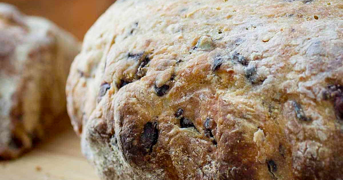 Easy Slow Cooker Olive Parmesan Bread Recipe | Samsung Food App