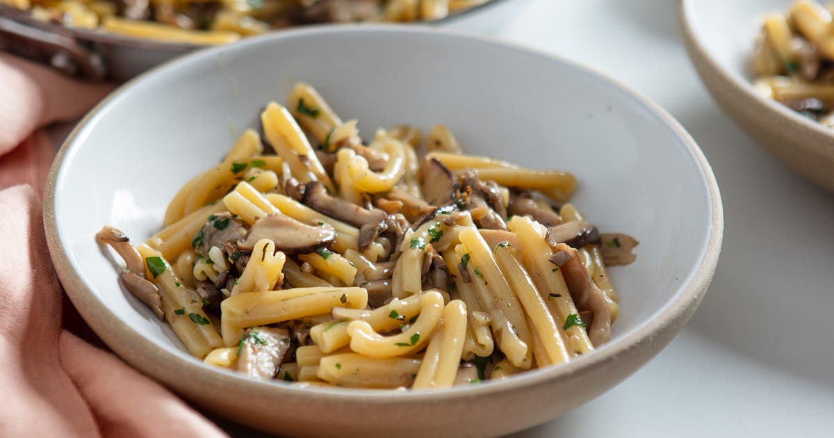 Creamy Pasta With Mushrooms (Pasta ai Funghi) Recipe | Samsung Food App