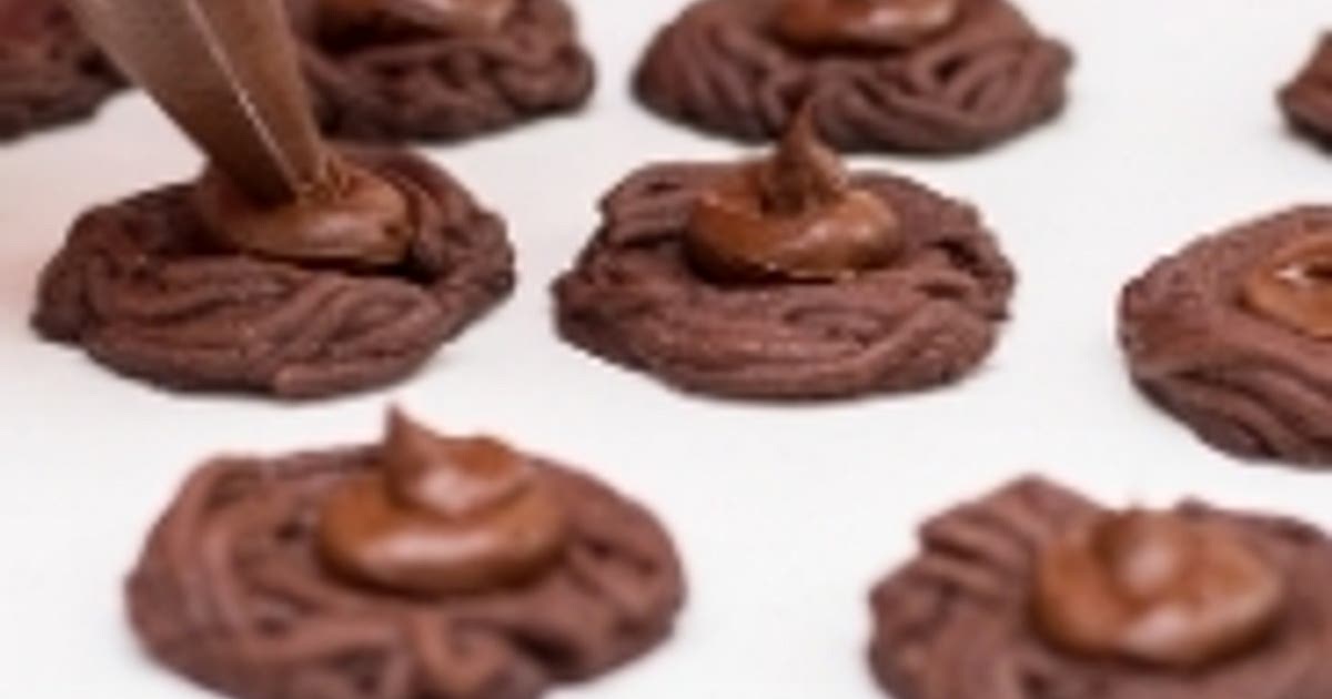 Easy Chocolate Cookies Recipe | Samsung Food App