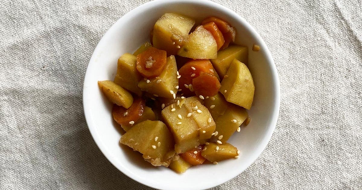 Braised potatoes (Gamja jjorim 알감자 조림) Recipe | Samsung Food App