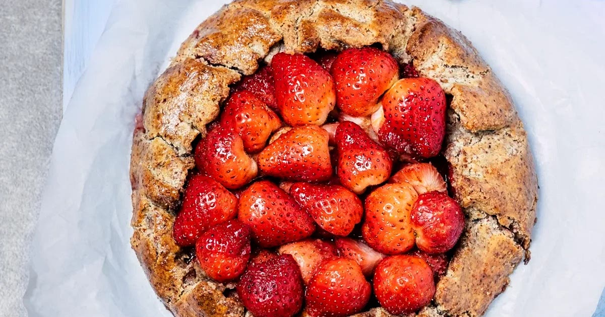 Tarte rustique aux fraises Recipe | Samsung Food App