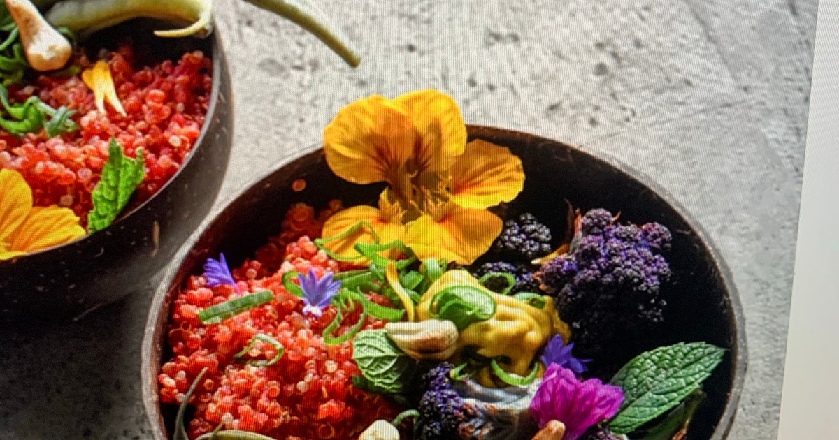 Red quinoa with smoky sweet pepper sauce Recipe | Samsung Food App