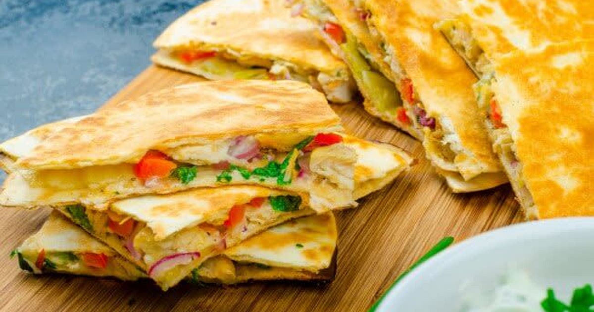 Copycat Applebee's Chicken Quesadilla Grande Recipe | Samsung Food App