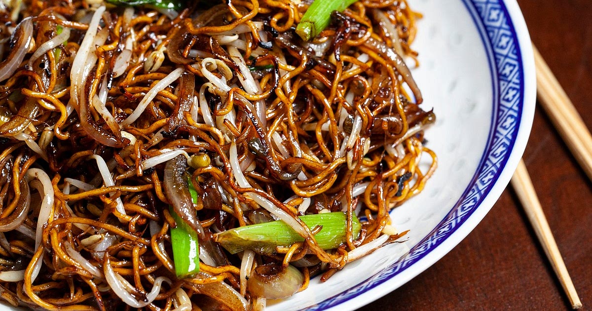 Cantonese Soy Sauce Pan-Fried Noodles Recipe | Samsung Food App